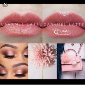 Lipsense Carmel Latte